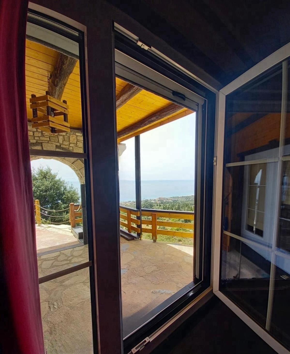 Rahoni Park&Suites Dhërmi Esterno foto